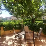 Casa Con Piscina En Roses